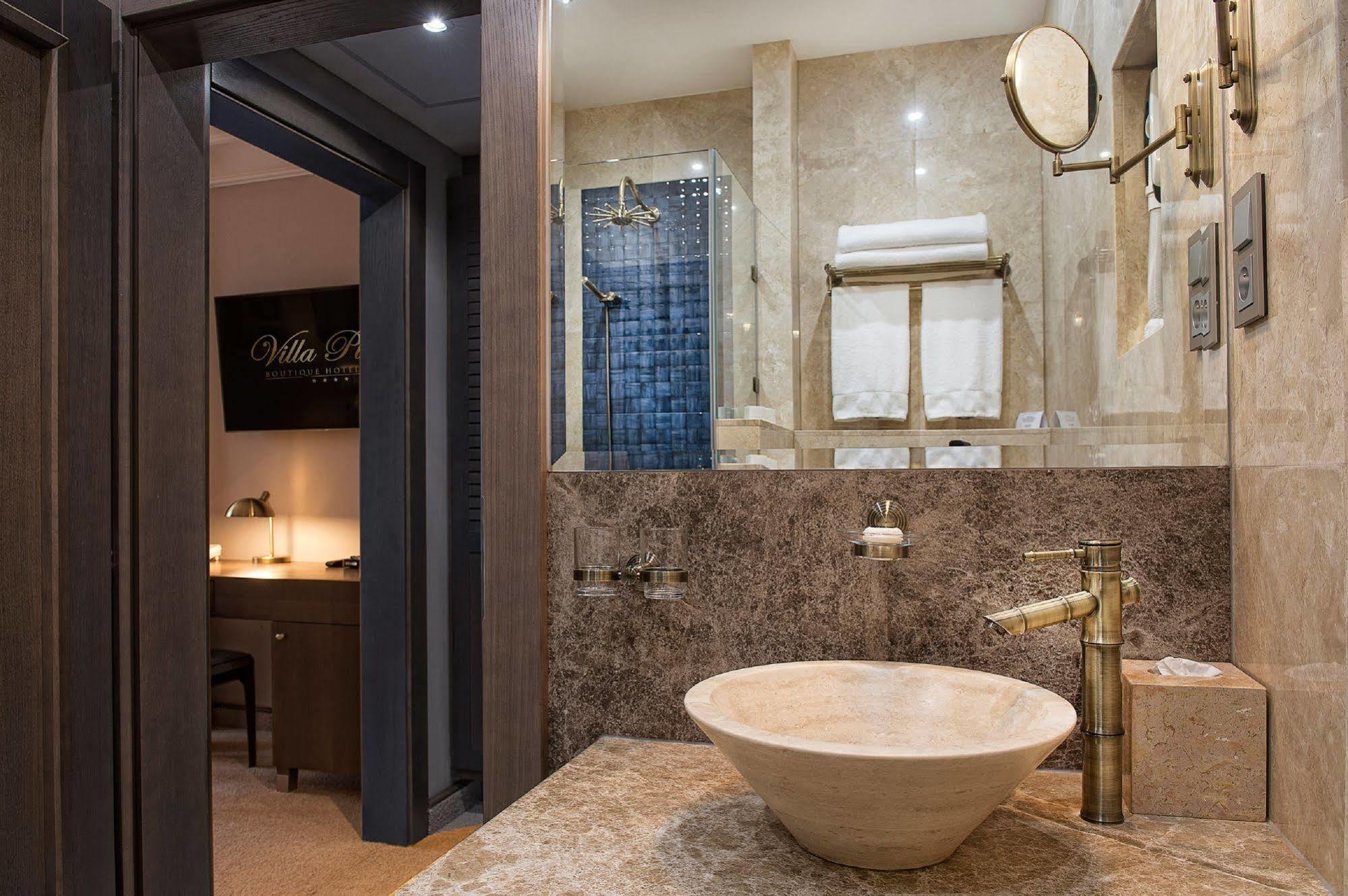 Villa Plaza Boutique Hotel & Spa Prešov Екстериор снимка